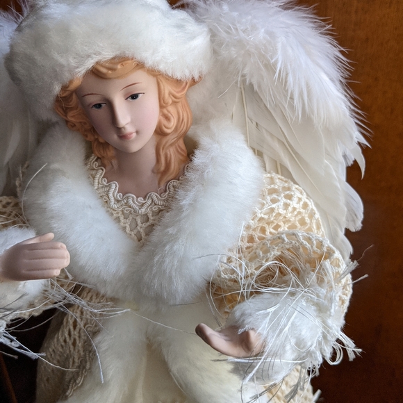 Angel Home Decor & Tree Topper - Picture 6 of 10